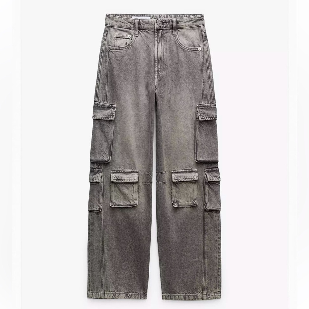 Zara Gray Cargo Jeans with Relaxed Fit